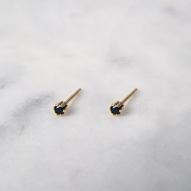 Tiny black gemstone studs in gold- black spinel gems