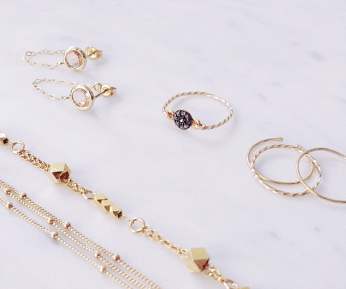 Australian made gold minimalist jewellery in 14k gold filled and sterling silver with genuine gemstones